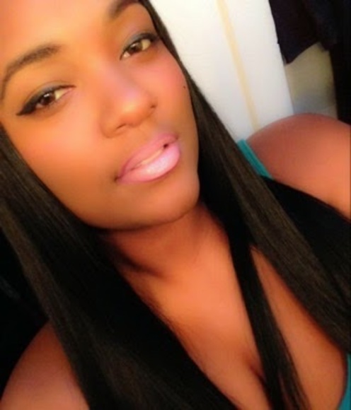 Meet your Posher, Tiara - Picture 1 of 1